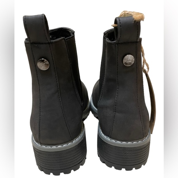 SEVEN7 FOOTWEAR Billie Chelsea Boot - Picture 8 of 10